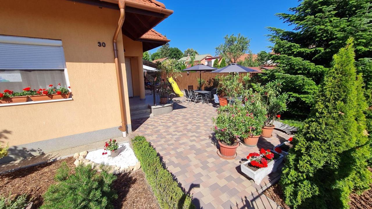 ADA Apartmanház Hajduszoboszlo Ngoại thất bức ảnh