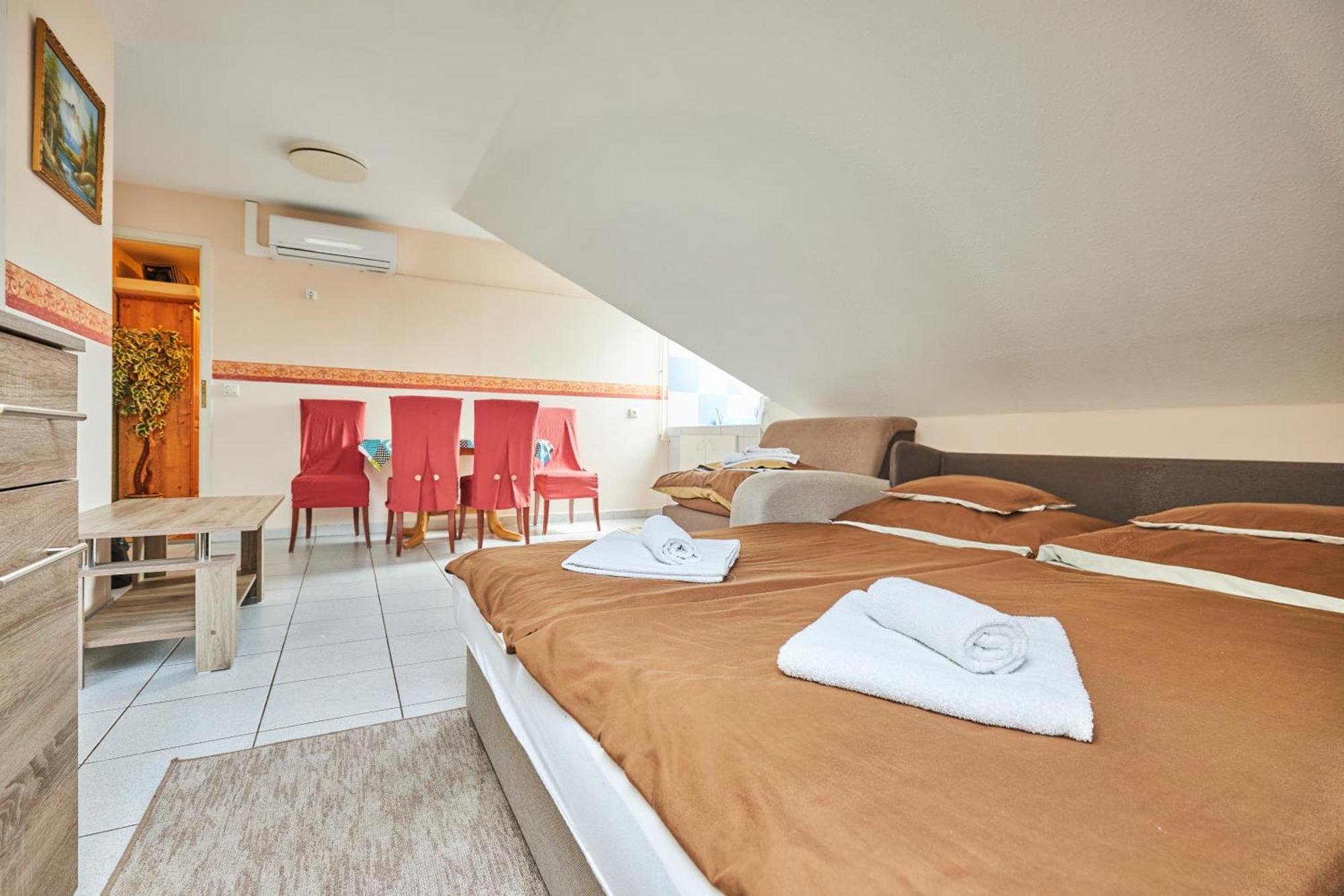 ADA Apartmanház Hajduszoboszlo Ngoại thất bức ảnh