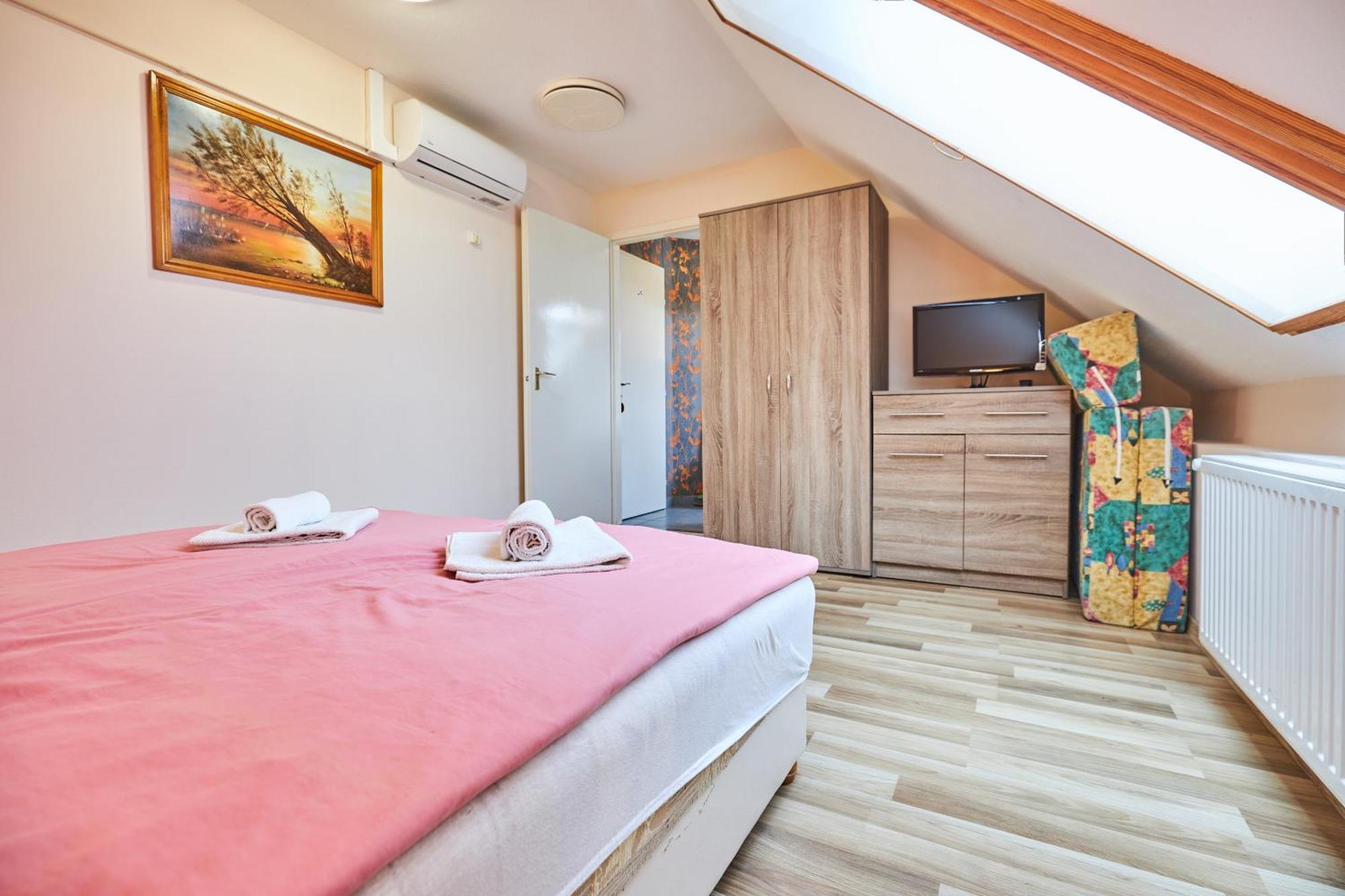 ADA Apartmanház Hajduszoboszlo Ngoại thất bức ảnh
